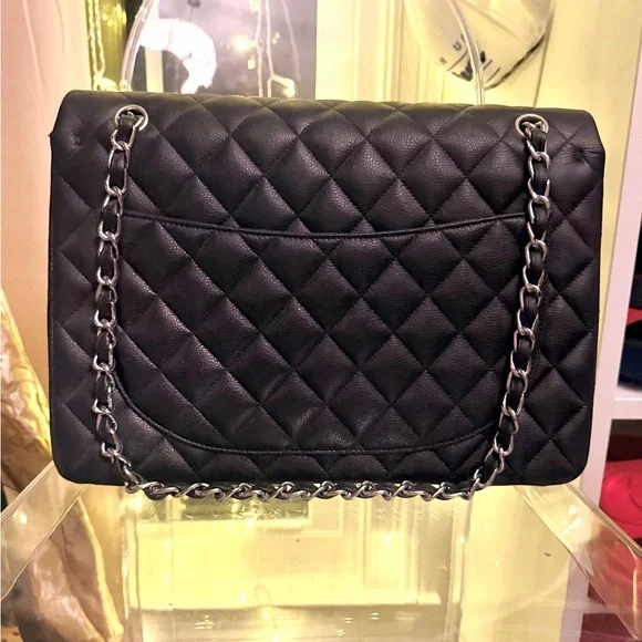 Chanel Black Quilted Shoulder Bag with Silver Chain - Picture 3 of 6